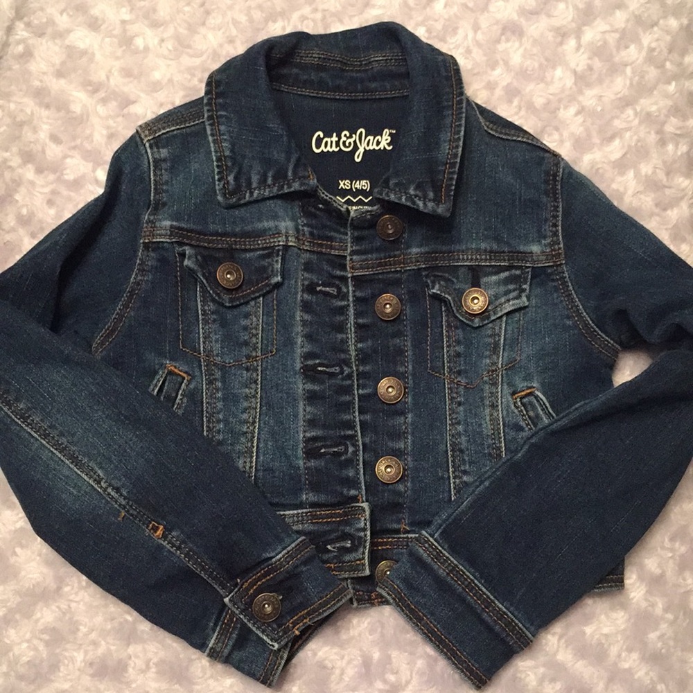 Girls Cat & Jack denim jacket. Size XS (4/5)